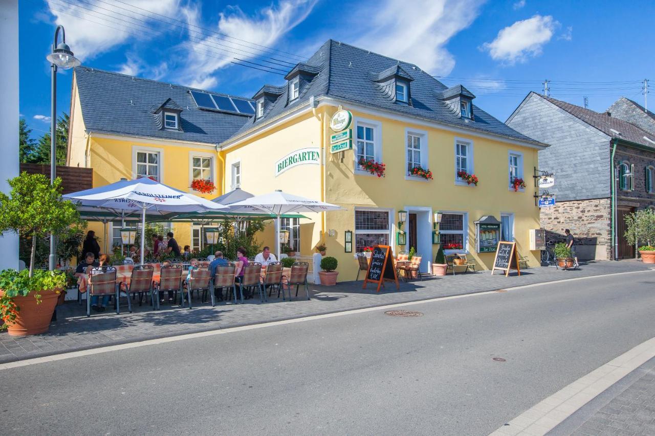 Hotel Zur Post Мюлхайм ан дер Мозел Екстериор снимка